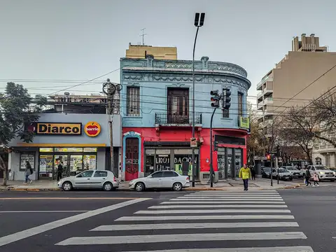 Depto Tipo Casa en Alquiler de 5 ambientes