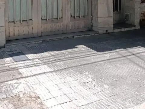 PICHINCHA: CASA PLANTA BAJA CON PATIO