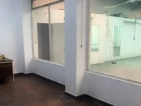Casa en Venta con 9 cocheras