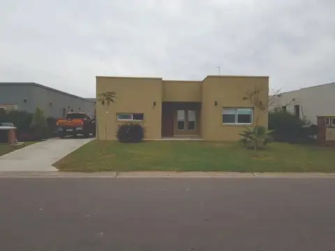 Rural Guastavino 100