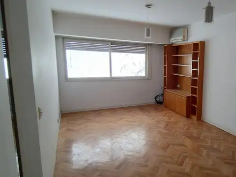 Aguilar 2300