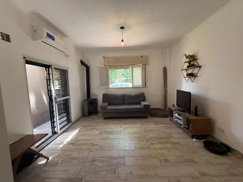 Depto Tipo Casa en Venta de 3 ambientes