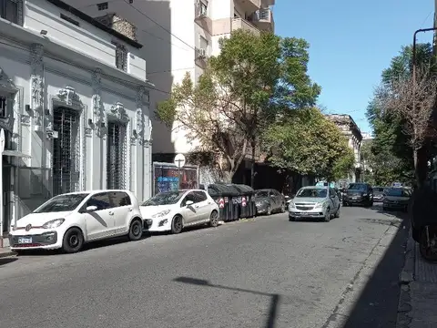 Presidente Luis Sáenz Peña 600, Piso 8°