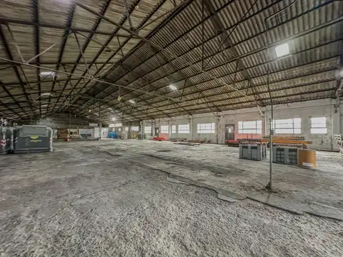 ALQUILER - DEPOSITO - BERAZATEGUI - 2600 m2 PARQUE INDUSTRIAL DUCILO