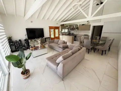 Casa en Venta en Barrio Exaltación, USD 138.000
