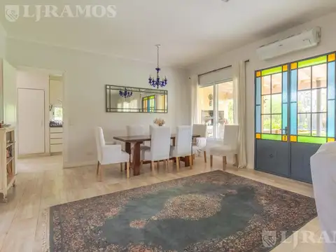 Casa en venta en el Barrio  Santa María De Tigre