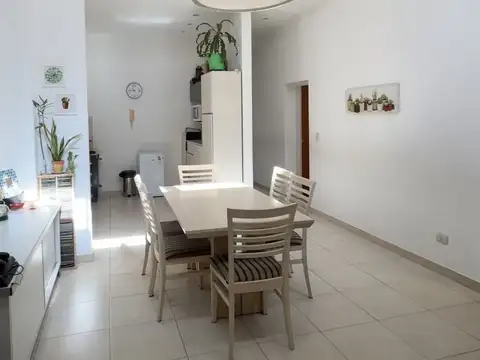 Venta de Departamento PH 4 Ambientes en Villa Crespo, Capital Federal con Terraza Propia y Parrilla