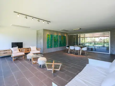 Departamento en Alquiler con 1 cocheras