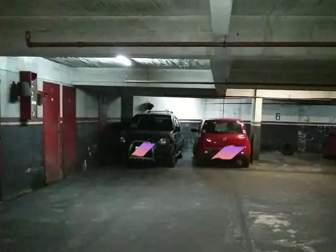 Cochera para 2 autos en Balvanera!