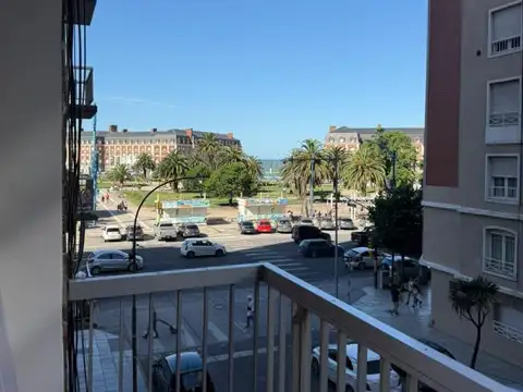 Avenida Colon 2000, Piso 2