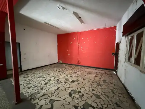 Local en Venta Via Púb.