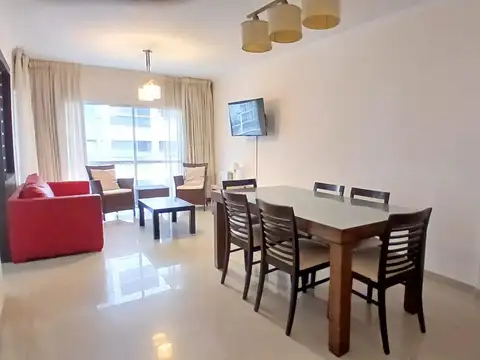 Venta departamento 3 ambientes con balcón y cochera, Centro Mar del Plata.
