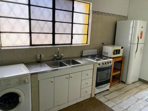 Depto Tipo Casa en Alquiler Temporal con 2 cocheras