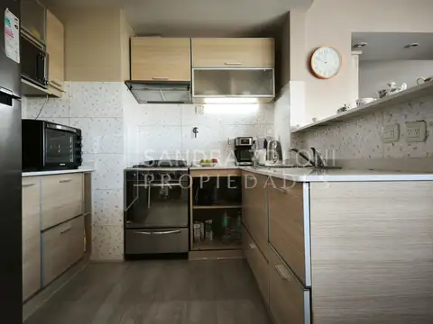 Almirante Brown 2600, Piso 3