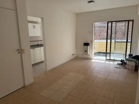   ALQUILA | 3 AMBIENTES – SEMIPISO | QUILMES CENTRO