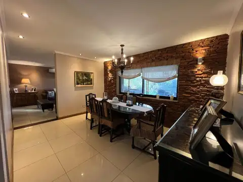 Casa en Alquiler de 3 dormitorios