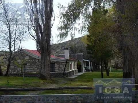 INMOBILIARIA COMODORO - Campo a 80 km de Esquel sobre Ruta 40 pavimentada