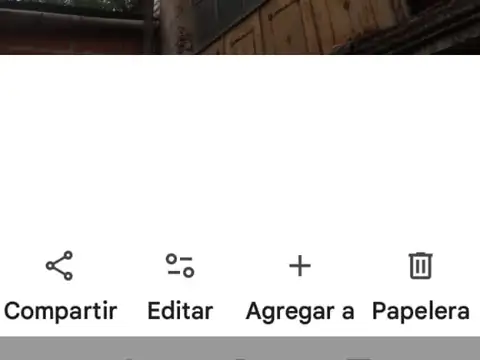 Casa 6 ambientes con 2 baños