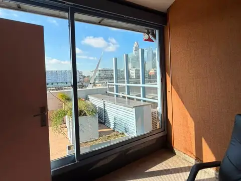 Departamento en venta c/ cochera en Puerto Madero