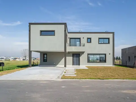 CASA 4 AMBIENTES VENTA BARRIO EL REBENQUE CANNING