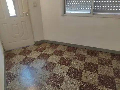 Alquiler de PH 2 ambientes en San Fernando.