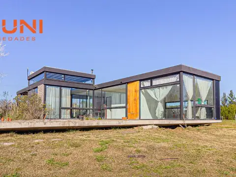 Islas Malvinas 0 | Villars, Buenos Aires | Casa con pileta sobre lote propio | Venta