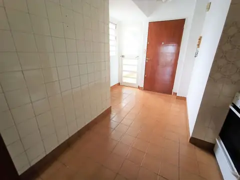 Departamento en Alquiler 42 años