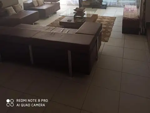 Casa 6 ambientes con 4 baños