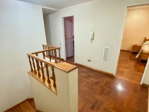 VENTA DE CASA 5 AMBIENTES EN ZONA RESIDENCIAL, RAMOS MEJIA