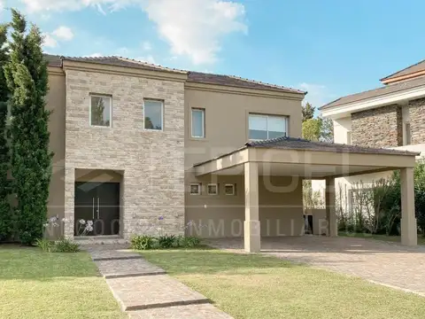 Casa en alquiler - St Thomas Este con piscina
