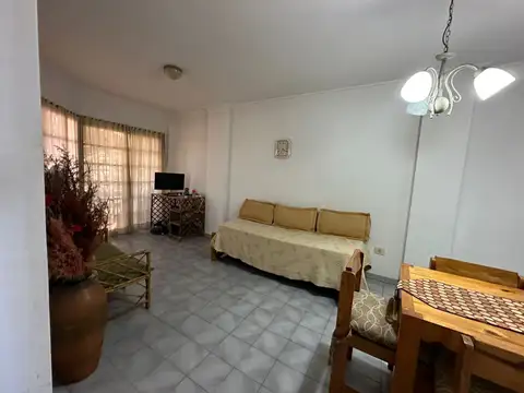 Excelente Semipiso Ubicado en Calle Chiozza