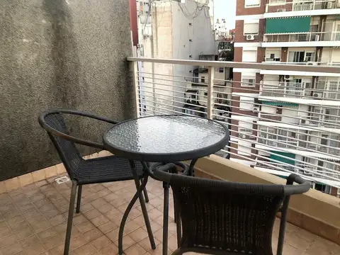 Julian alvarez 1900, Piso -----