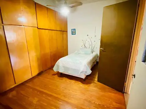 Depto Tipo Casa en Venta 50 años