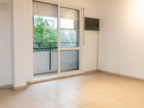 San Lorenzo 1700, Piso 4