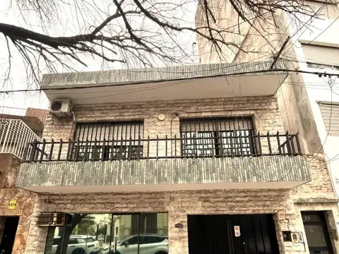 Casa con Local