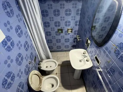 Casa 5 ambientes con 3 baños