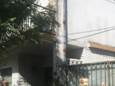 3 De Febrero 200