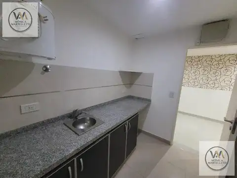 Oficina 4 ambientes con 1 baño