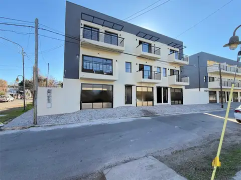 Avenida santa fe  al 100