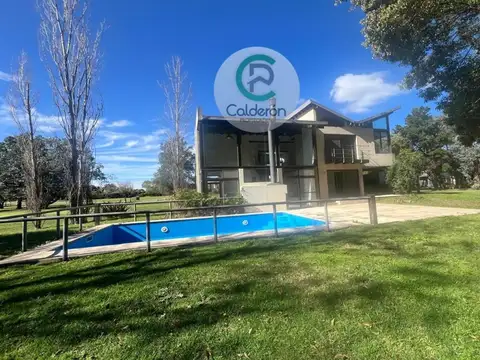 Casa 5 ambientes con 3 baños
