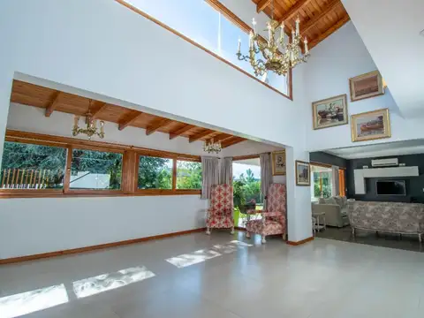 Casa en Alquiler en Rosario, USD 1.800