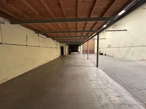 Galpon en Alquiler 22  mts Fondo