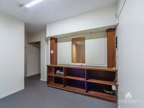 Lavalle 400, Piso 1