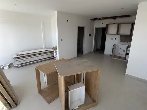 Venta | Monoambiente a estrenar en 4to piso al frente con balcón – Ideal primera vivienda o inversión