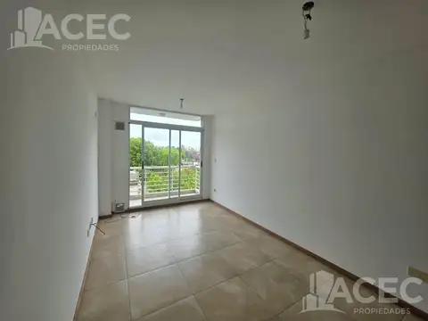 1º de Mayo 3000  - Piso 5º Dpto B