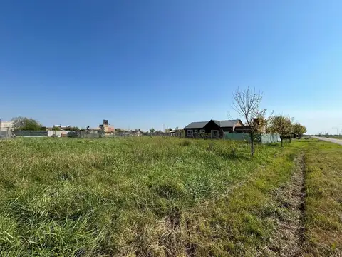 Lote en venta- Candelaria entre Menchaca y Luciano Molinas, Funes Norte- 545.1 M2