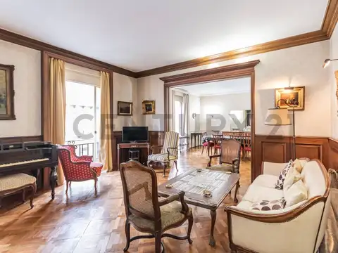 DEPARTAMENTO EN VENTA DE 7 AMBIENTES CON COCHERA EN RECOLETA