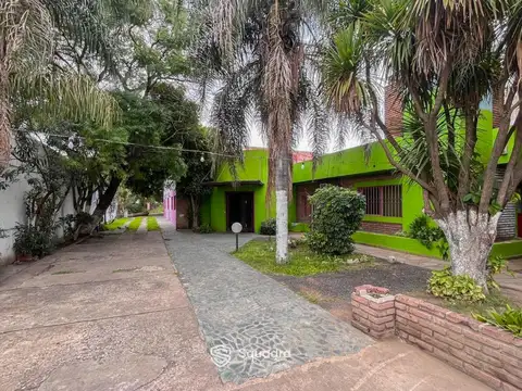 Local en Venta en Alvear, USD 680.000