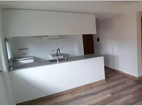 Departamento en Venta en Fisherton, USD 195.000