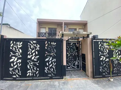 Hermoso departamento de 2 ambientes. Planta Alta A